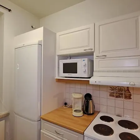 Apartment Yksioe Laehellae Himosta.